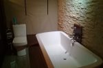 luxury-tents-bathroom